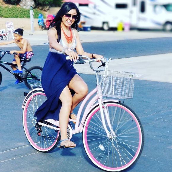 Meet your Posher, Marina - Picture 1 of 1